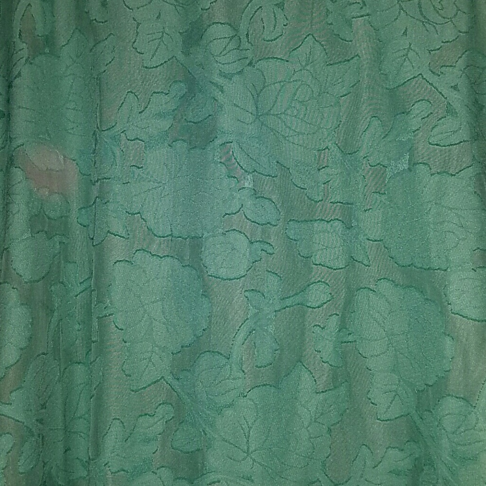 Green flowered blouse - Picture 3 of 6